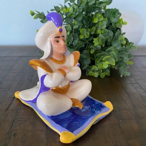 Vintage Disney Aladdin on Magic Carpet Figurine Japan 1970's - Picture 1 of 5